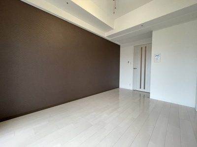【居間・リビング】 | Luxe新大阪EASTⅡ | 落ち着いた雰囲気のお部屋です。