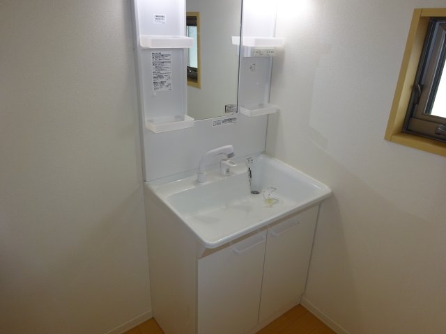 セレーナＡの独立洗面台|シャンプードレッサー