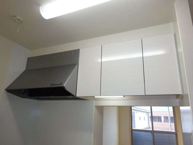 セレーナＡのキッチン|吊戸