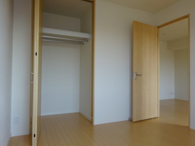 セレーナＡの内装|洋室