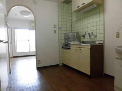 【居間・リビング】 | メゾン鳩ヶ瀬 | 明るくキレイなお部屋です