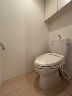 アビティ江坂のトイレ|落ち着いたトイレです