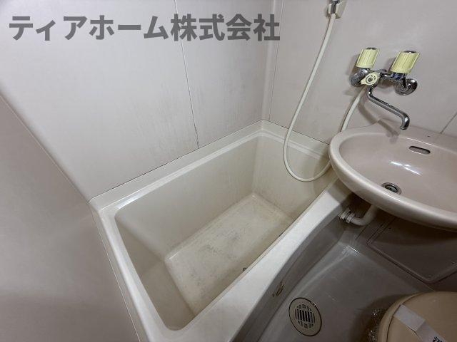 チェルマットハイツの浴室|コンパクトで使いやすいお風呂です