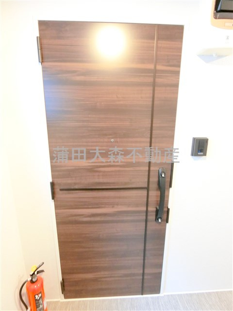 ファブール蒲田の玄関