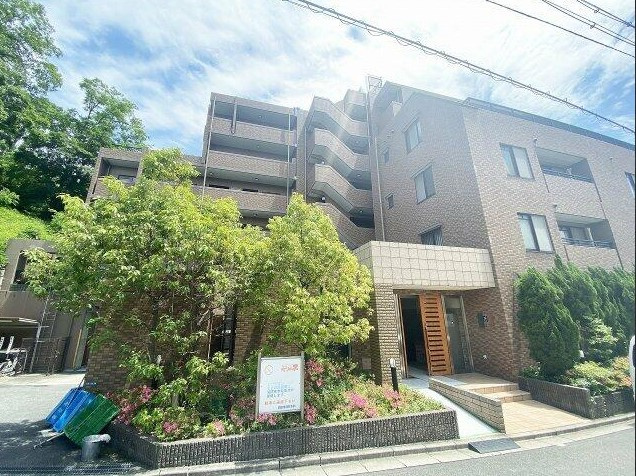 エステムコート吹田の外観