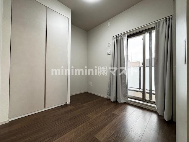 ソルティア東梅田の居間・リビング