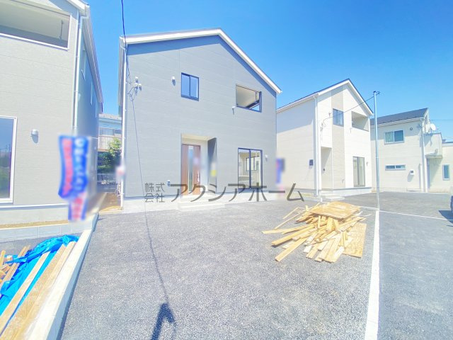 所沢市久米・全3棟　新築一戸建　2号棟　～駐車並列2台～の外観