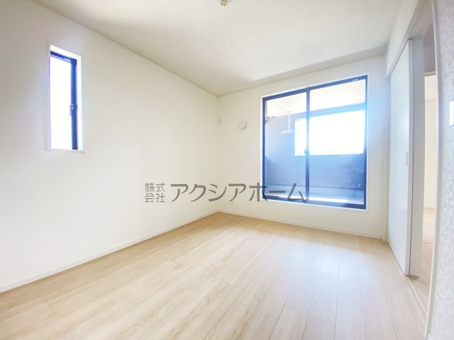 所沢市久米・全3棟　新築一戸建　2号棟　～駐車並列2台～の子供部屋|洋室　6.0帖（東側）