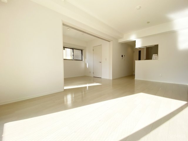 グランヴレーユの居間・リビング|12.7帖のLDK！