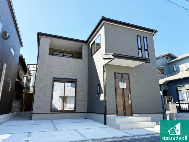 泉佐野市南中樫井　新築一戸建ての外観|お客様に長く安心して住んでいだだける事にこだわった家づくり！住んでからのアフターサービスにもしっかりと取り組んでいます！