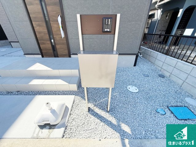 泉佐野市南中樫井　新築一戸建ての外観|安心の10年保証！外観を美しく保ち、雨水で汚れを落とします！気になることがありましたら、お気軽にお問い合わせください！