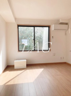 【居間・リビング】 | Ａｍｂｉｔｉｏｎ相武台前 | 洋室のお部屋です。