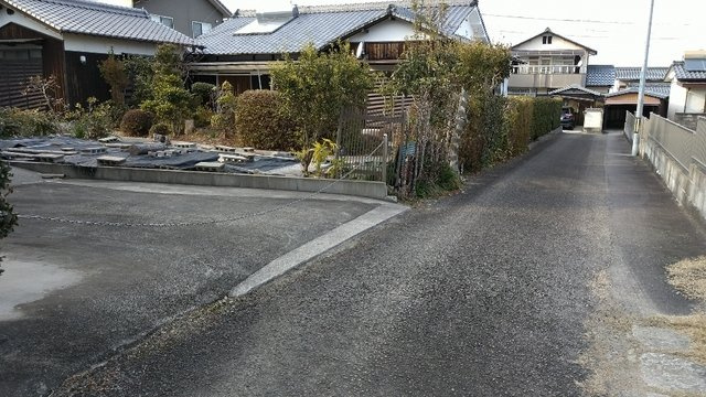 中村2丁目　売土地の前面道路含む現地写真