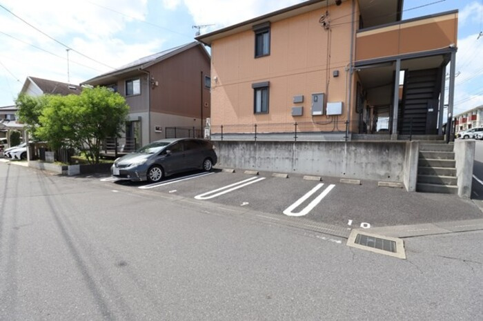 アメージング Ａ・Ｂの駐車場|駐車場