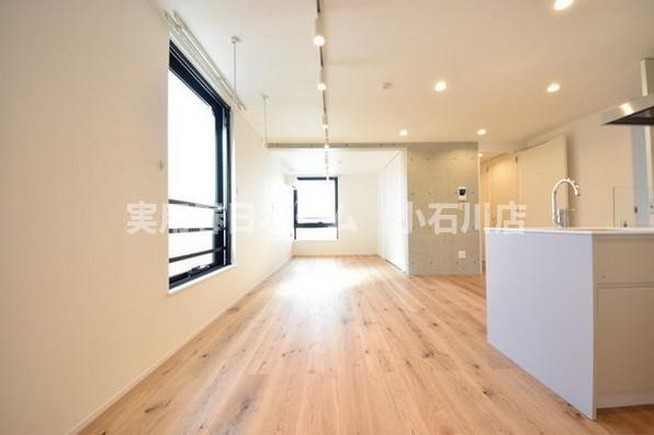 【居間・リビング】