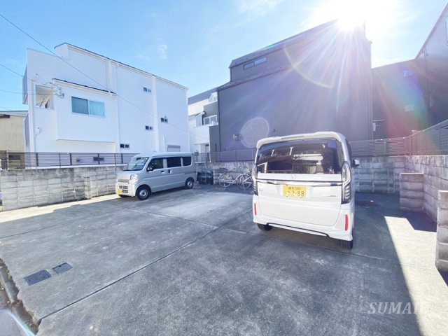 マーレ十条の駐車場|駐車場です☆