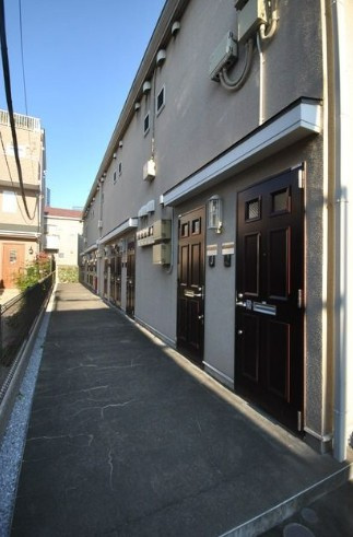 グレイス代々木のエントランス