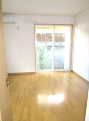 グレイス代々木の居間・リビング