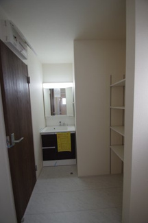 【脱衣所】 | 【仲介手数料無料！！】稲城市若葉台1丁目　新築戸建て（全9区画）9号棟 5680万円 | 洗面所