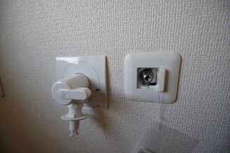 【トイレ】 | 【仲介手数料無料！！】稲城市若葉台1丁目　新築戸建て（全9区画）9号棟 5680万円 | ガス乾燥機用のガス栓