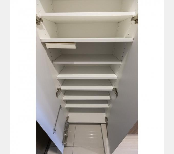 プラート宮坂の玄関