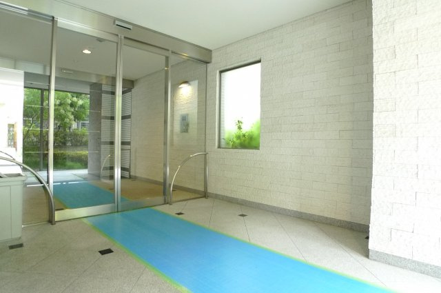 【エントランス】