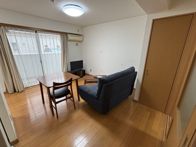 ディユ・ラフィーネの居間・リビング