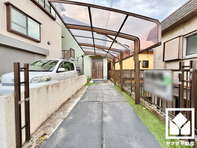 伏見区深草鞍ケ谷の駐車場