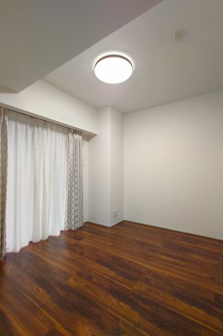 オープンレジデンシア代々木ザ・ハウスの洋室