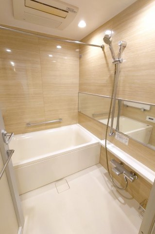 オープンレジデンシア代々木ザ・ハウスの浴室