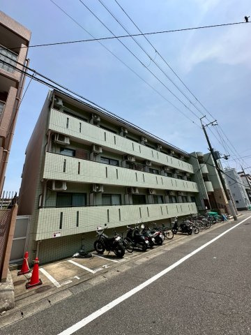 Royale離宮西宮の外観