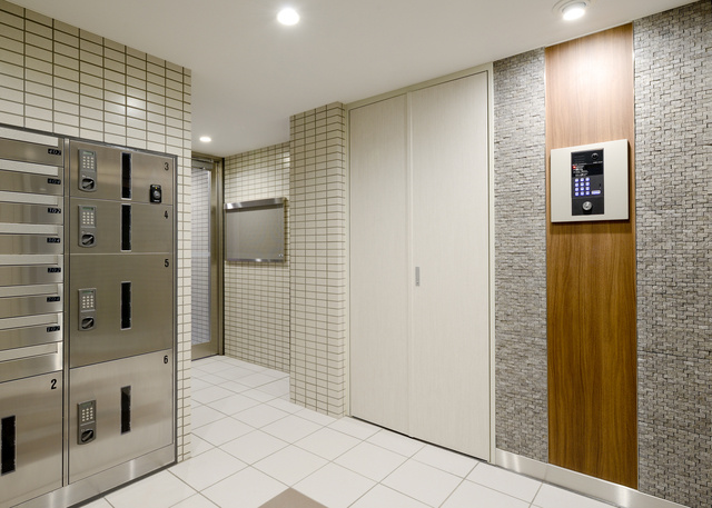 朝日リーゼのロビー|オートロック＆宅配BOX完備