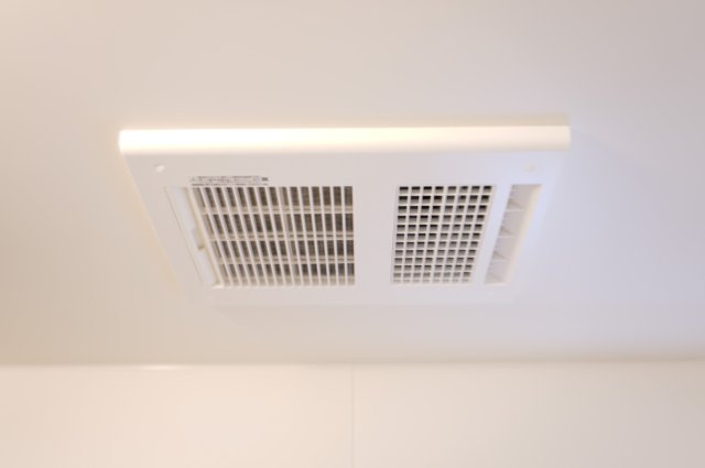 越谷市瓦曽根1丁目 新築分譲住宅の浴室