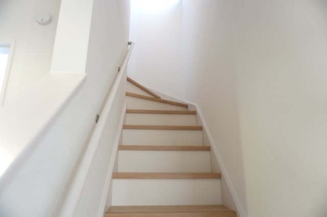 越谷市瓦曽根1丁目 新築分譲住宅の内装