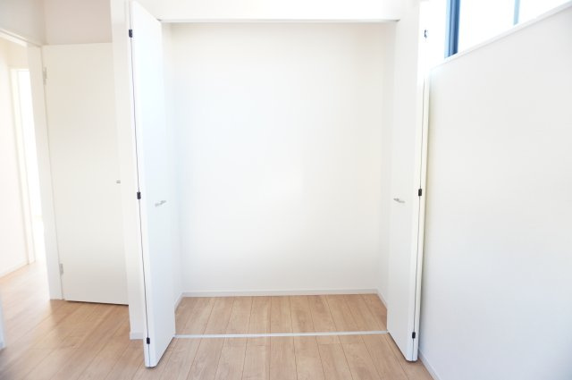 越谷市瓦曽根1丁目 新築分譲住宅の収納