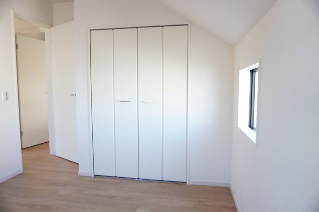 越谷市瓦曽根1丁目 新築分譲住宅の収納