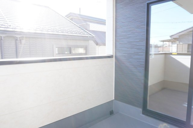 越谷市瓦曽根1丁目 新築分譲住宅のバルコニー