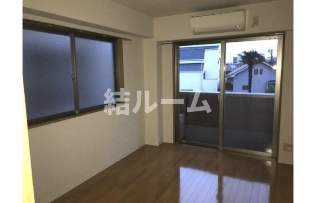 板橋区東山町の賃貸マンションの居間・リビング