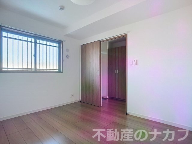 ソルーナ松橋の洋室