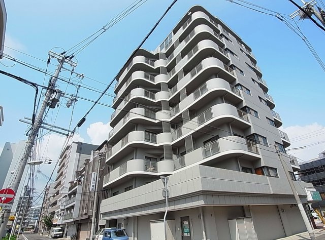 サンメゾン大開の外観|駅近の綺麗なエレベーター付きマンション