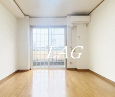 【居間・リビング】 | メゾン・ソレイユ | 洋室のお部屋です。