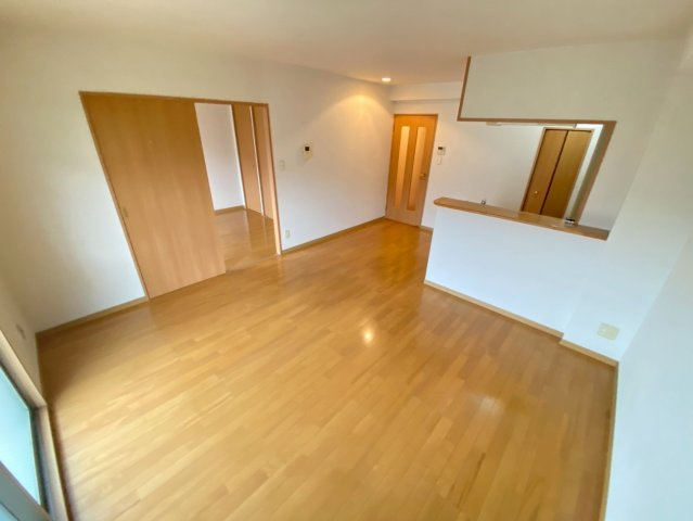 【居間・リビング】