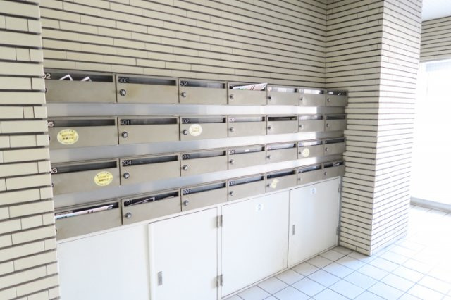 リヴェール川口のロビー