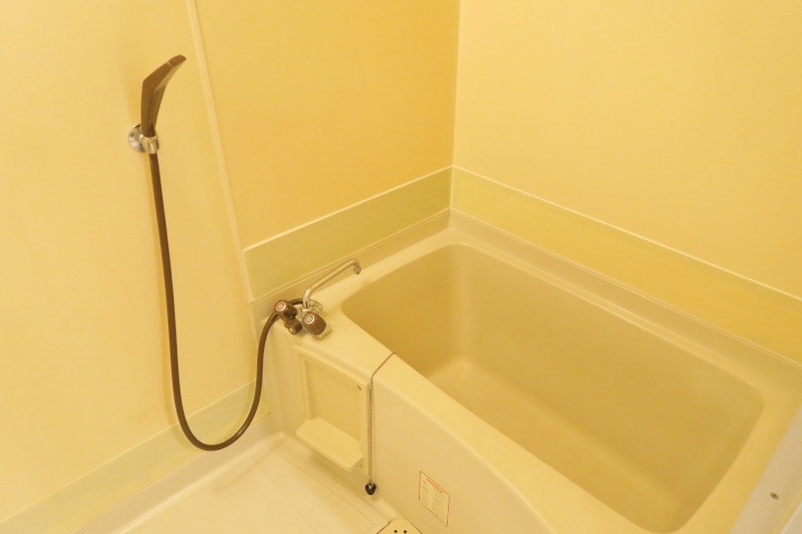 リヴェール川口の浴室