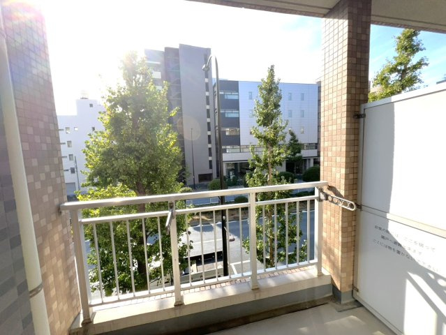 【バルコニー】