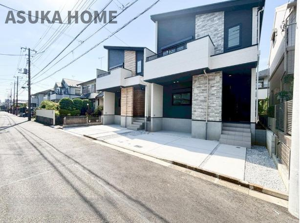 長津田駅から11分！直ぐにご見学できます！【完成済】の前面道路含む現地写真|前面道路も広く駅までもほぼ平坦で歩ける好立地！