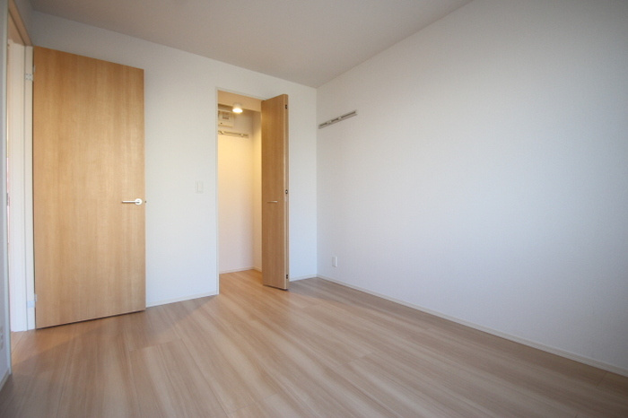 ＲＡＦＦＩＮＥの洋室