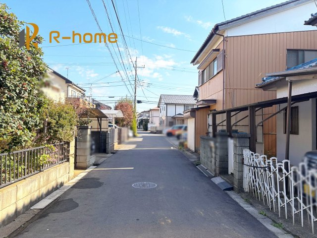 牛久市上柏田4丁目第1期　新築戸建て　1号棟の前面道路含む現地写真|『今から見たい！』大歓迎です♪
お気軽にＲ－ｈomeまでお問い合わせください。