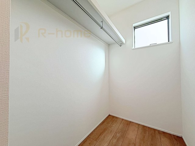 牛久市上柏田4丁目第1期　新築戸建て　1号棟の収納|たっぷり収納できるファミリークローク付き！家族で活用できる嬉しい収納スペース♪