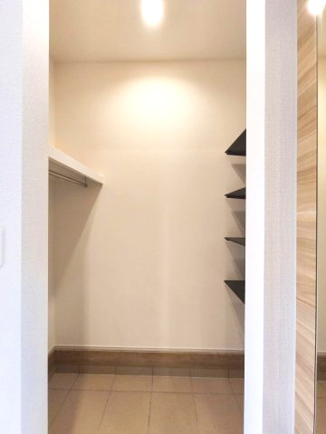 本庄市下野堂　新築住宅　①号棟の収納